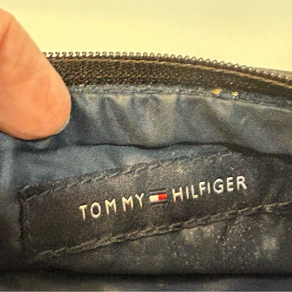 Tommy Hilfiger wristlet Women’s Brown Tan Retro‎ 90s small coin purse vintage